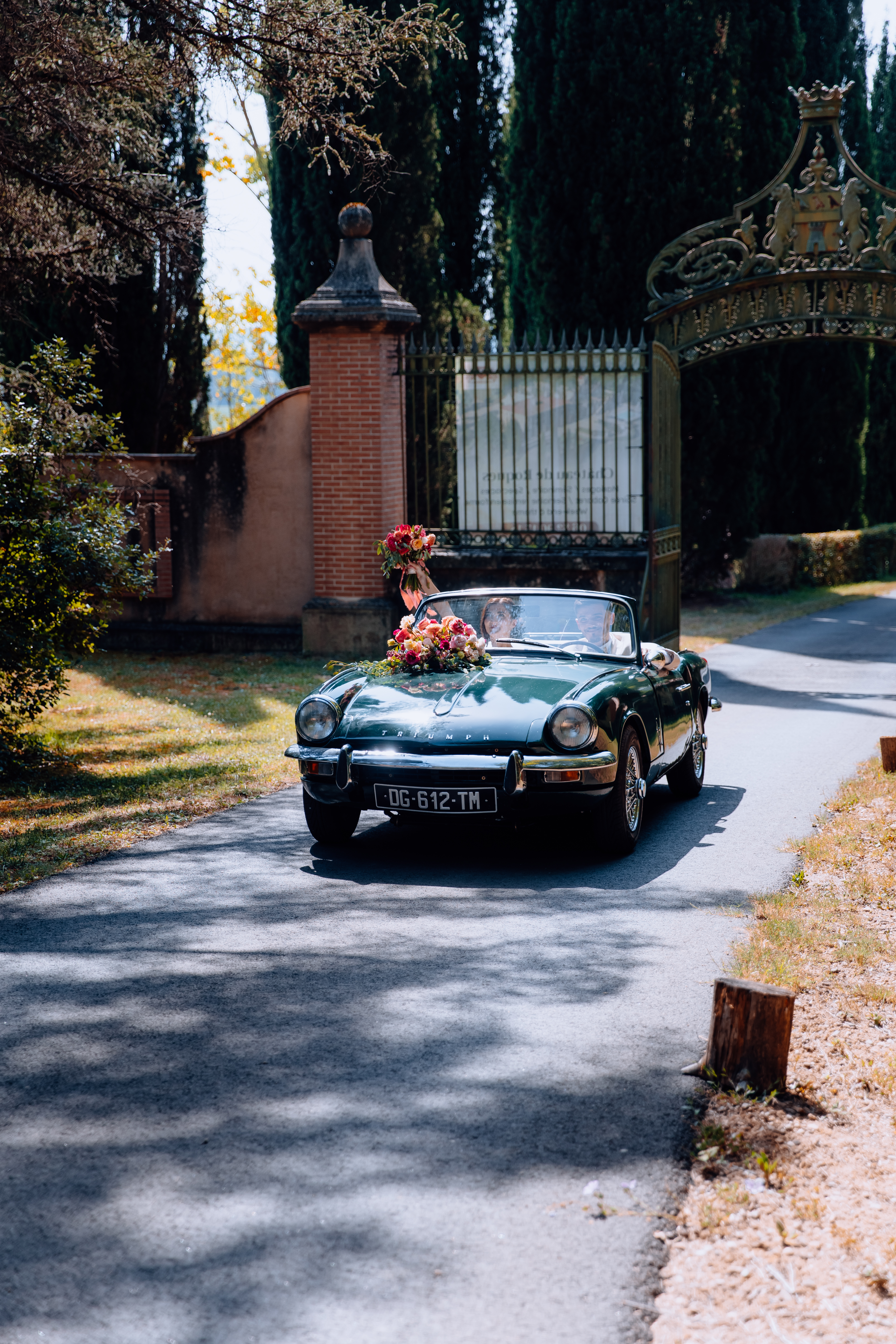 Drone shot wedding Château de Roques